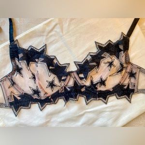SUPER STAR EMBROIDERY DEMI BRA